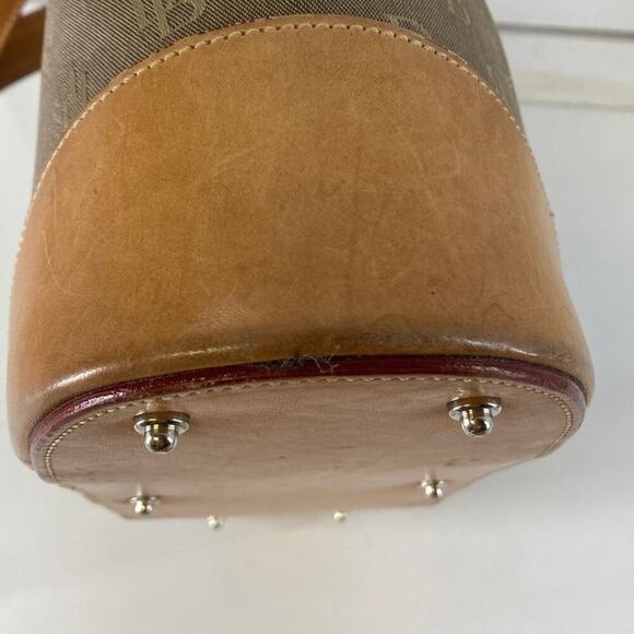 DOONEY & BOURKE LARGE SIGNATURE SHOULDER BAG WITH LATCH (ASIS) - Picture 6 of 16